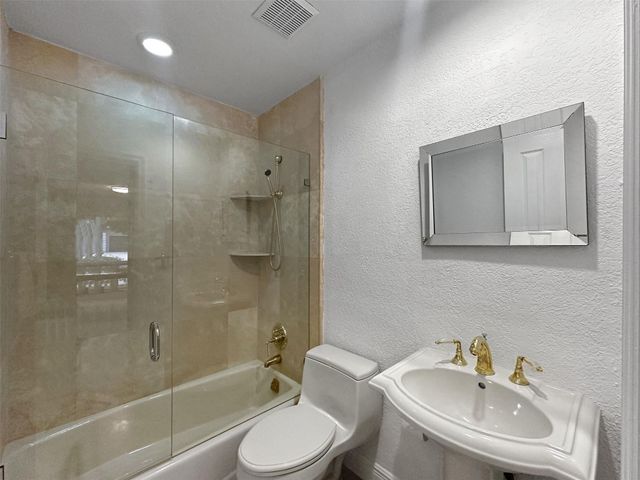 2936 NW 9th Terrace, Wilton Manors, FL 33311