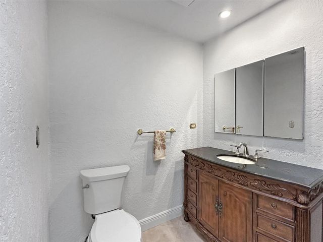 2936 NW 9th Terrace, Wilton Manors, FL 33311