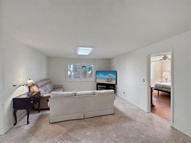 2936 NW 9th Terrace, Wilton Manors, FL 33311