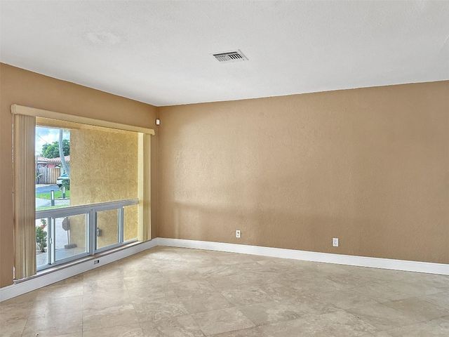 2936 NW 9th Terrace, Wilton Manors, FL 33311