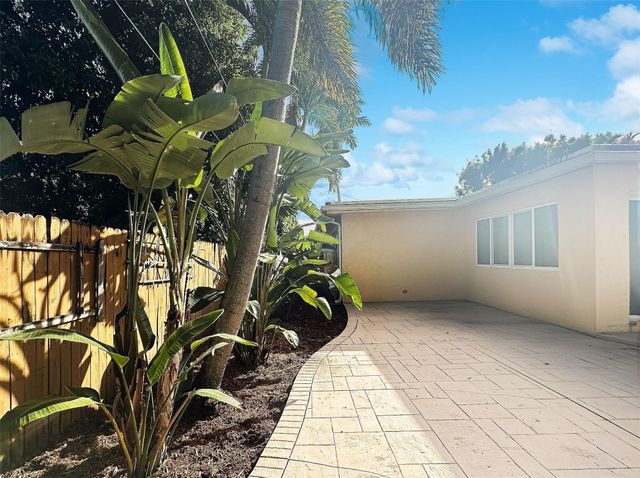 2936 NW 9th Terrace, Wilton Manors, FL 33311