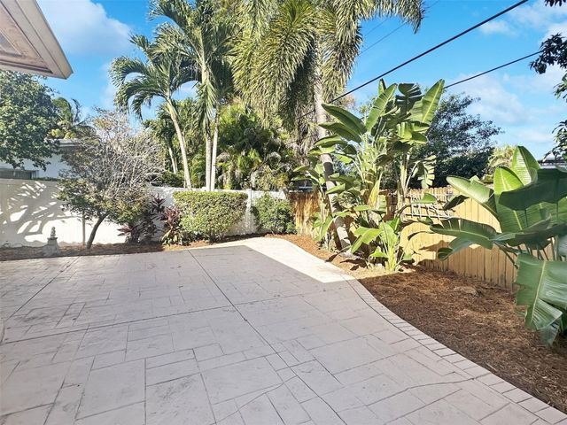 2936 NW 9th Terrace, Wilton Manors, FL 33311