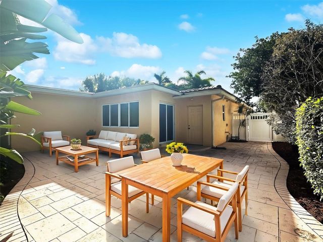 2936 NW 9th Terrace, Wilton Manors, FL 33311