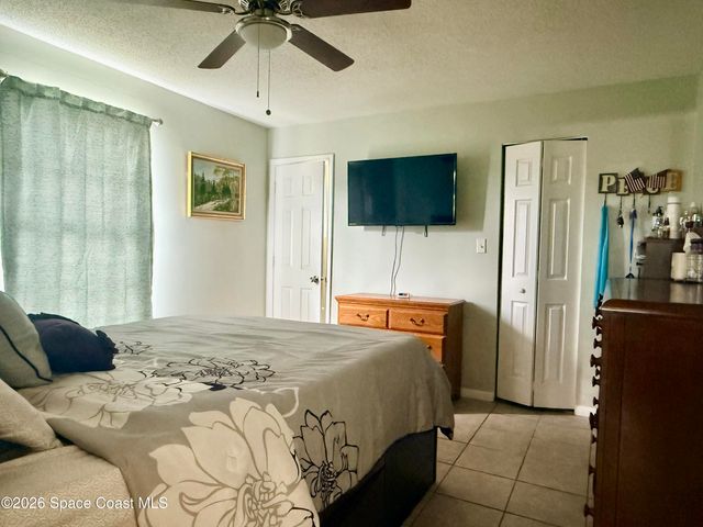 617 Thuringer Street NW, Palm Bay, FL 32907