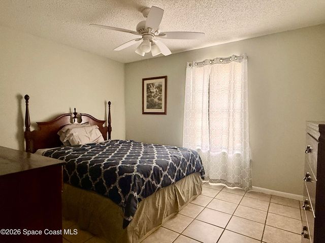 617 Thuringer Street NW, Palm Bay, FL 32907
