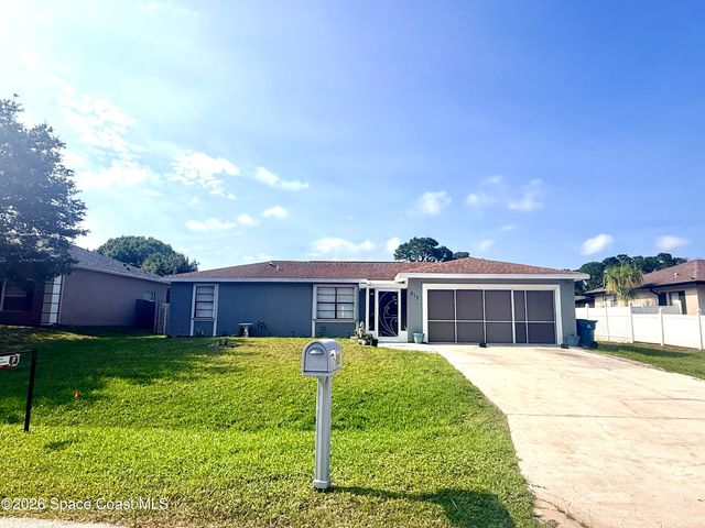 617 Thuringer Street NW, Palm Bay, FL 32907