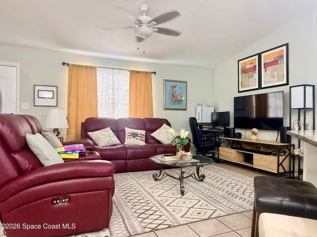 617 Thuringer Street NW, Palm Bay, FL 32907