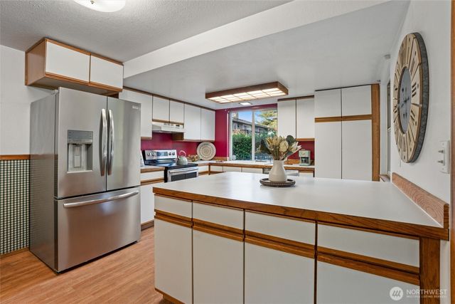 2415 Madrona Drive SE, Port Orchard, WA 98366