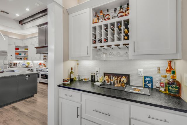 125 Kyle Court, Double Oak, TX 75077