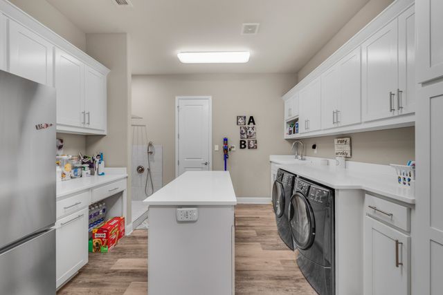 125 Kyle Court, Double Oak, TX 75077