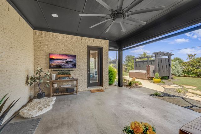 125 Kyle Court, Double Oak, TX 75077