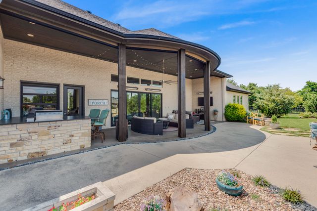 125 Kyle Court, Double Oak, TX 75077