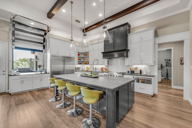 125 Kyle Court, Double Oak, TX 75077