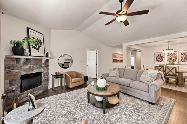 643 Snowflower Circle, Pigeon Forge, TN 37863