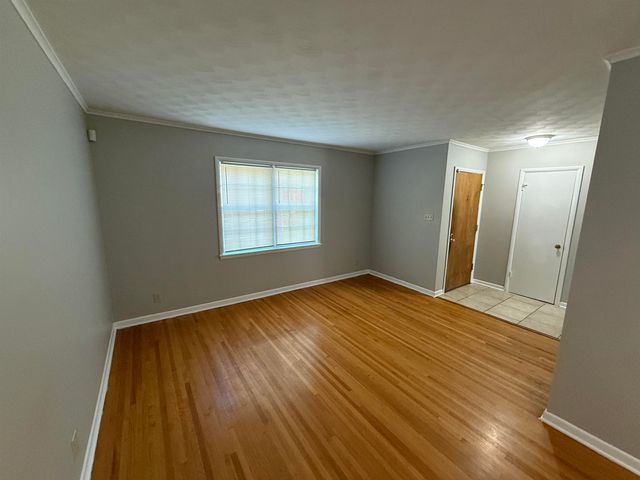 1854 S DEARING RD, Memphis, TN 38117