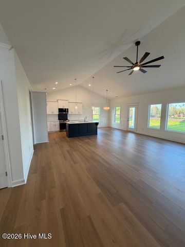 102 Sunny Acres Lane, Clinton, NC 28328