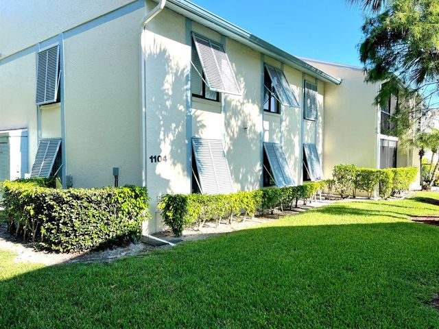1104 Green Pine Boulevard G1, West Palm Beach, FL 33409