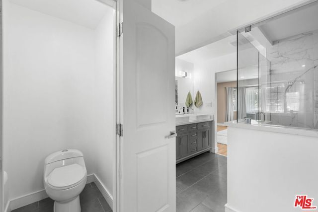 9717 S 4th Avenue, Inglewood, CA 90305