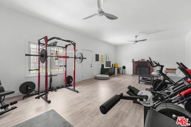 9717 S 4th Avenue, Inglewood, CA 90305