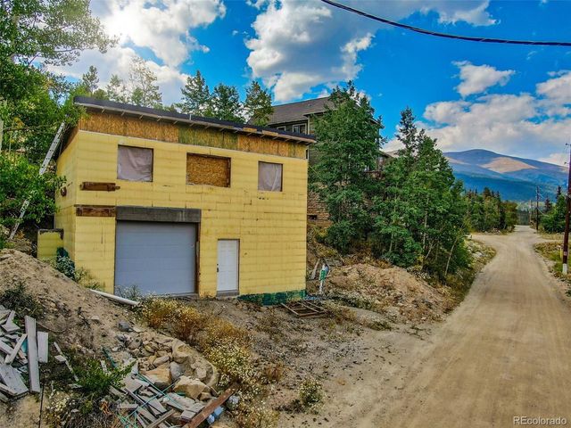 343 N Pine St, Alma, CO 80420