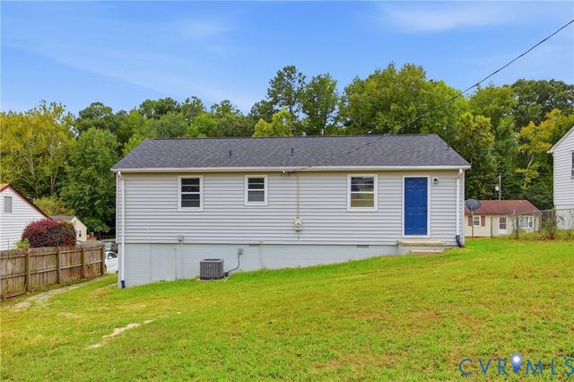20611 Ravensbourne Dr, Chesterfield, VA 23803