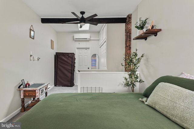 402 S DALLAS ST, Baltimore, MD 21231