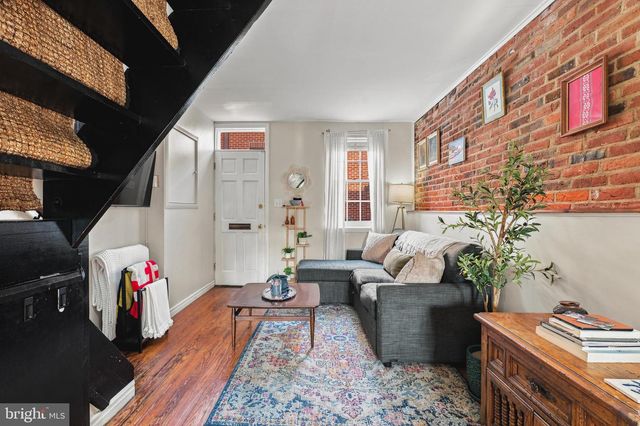 402 S DALLAS ST, Baltimore, MD 21231