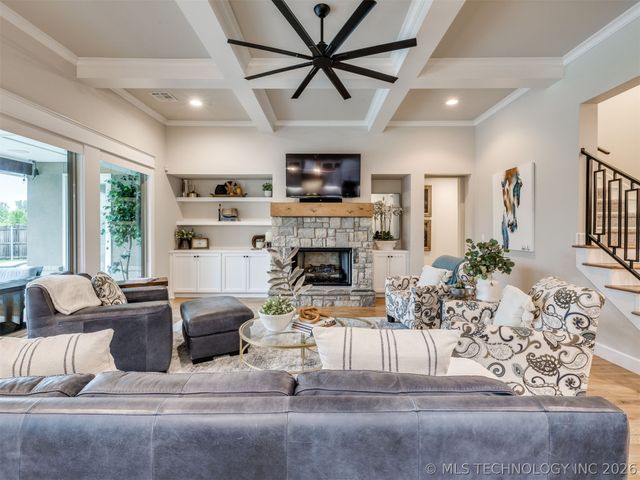 12444 S Darlington Avenue, Bixby, OK 74008