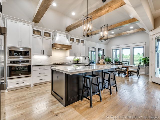12444 S Darlington Avenue, Bixby, OK 74008