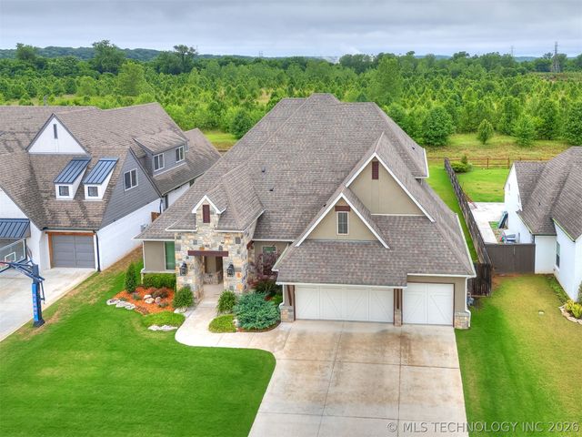 12444 S Darlington Avenue, Bixby, OK 74008