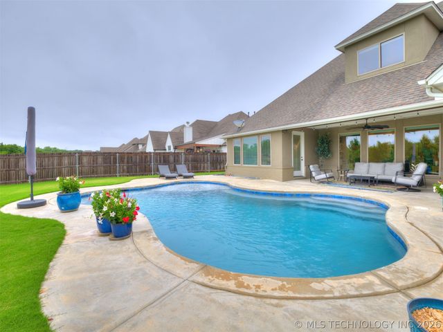 12444 S Darlington Avenue, Bixby, OK 74008