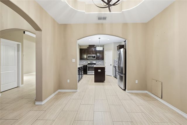 7658 Granite Dr, Corpus Christi, TX 78414