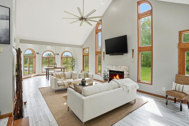 3000 E 121st Avenue, Crown Point, IN 46307