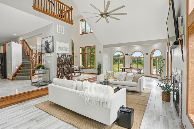 3000 E 121st Avenue, Crown Point, IN 46307