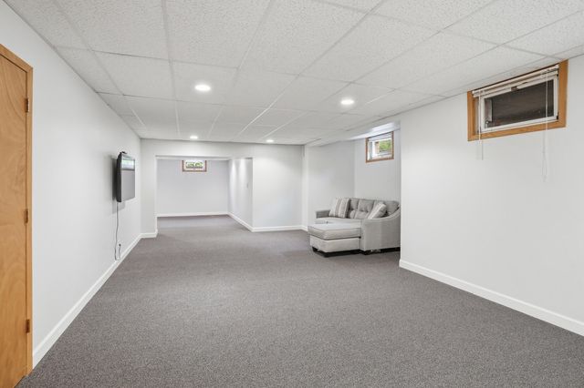 3000 E 121st Avenue, Crown Point, IN 46307
