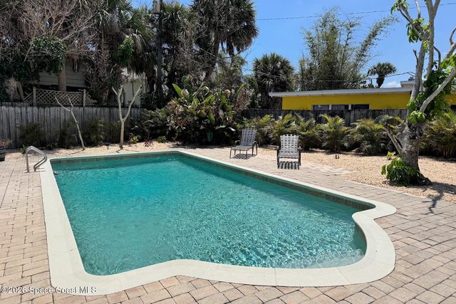 2250 Sunset Avenue, Indialantic, FL 32903