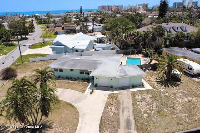 2250 Sunset Avenue, Indialantic, FL 32903