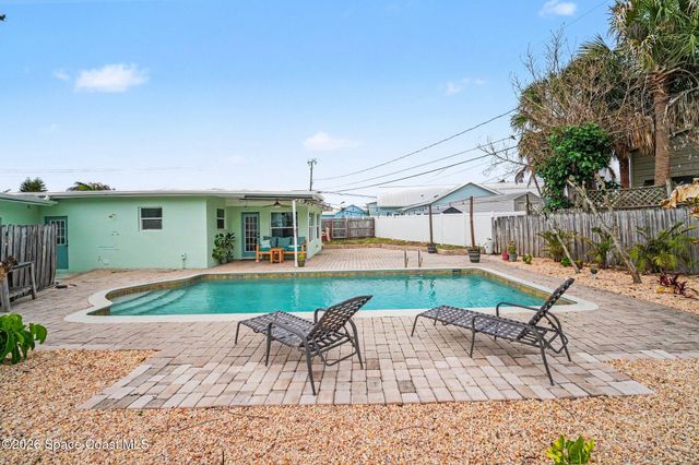 2250 Sunset Avenue, Indialantic, FL 32903
