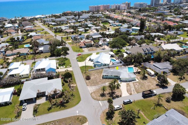 2250 Sunset Avenue, Indialantic, FL 32903