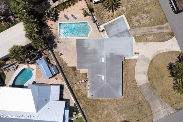 2250 Sunset Avenue, Indialantic, FL 32903