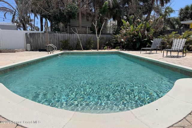 2250 Sunset Avenue, Indialantic, FL 32903