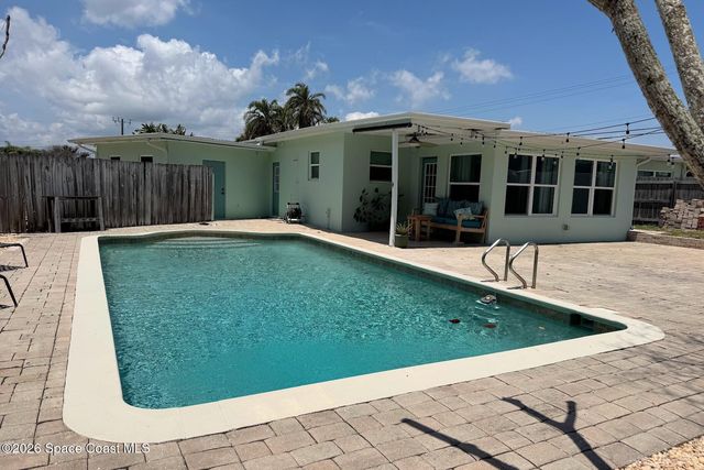 2250 Sunset Avenue, Indialantic, FL 32903