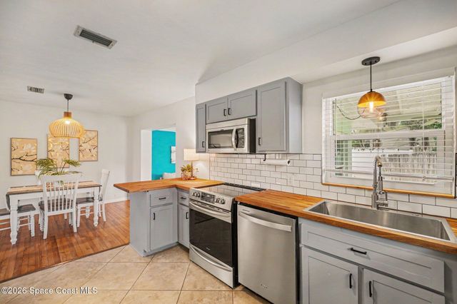 2250 Sunset Avenue, Indialantic, FL 32903