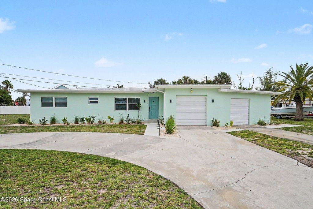 2250 Sunset Avenue, Indialantic, FL 32903