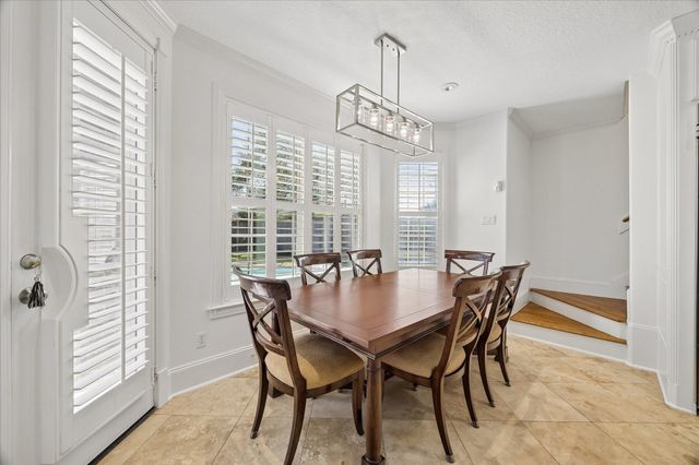 3711 Drake, Houston, TX 77005