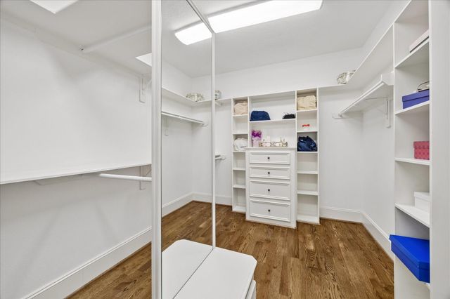 3711 Drake, Houston, TX 77005