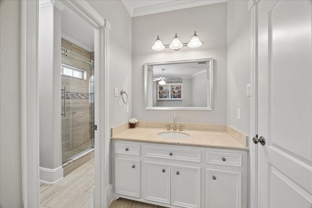 3711 Drake, Houston, TX 77005