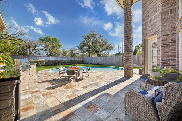 3711 Drake, Houston, TX 77005