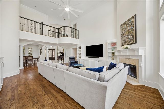 3711 Drake, Houston, TX 77005