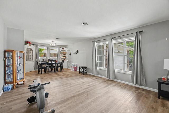 108 NW Sotir Street, Fort Walton Beach, FL 32548